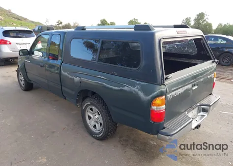 2001 Toyota Tacoma z USA, uszkodzony, nr VIN 5TEVL52N01Z878726